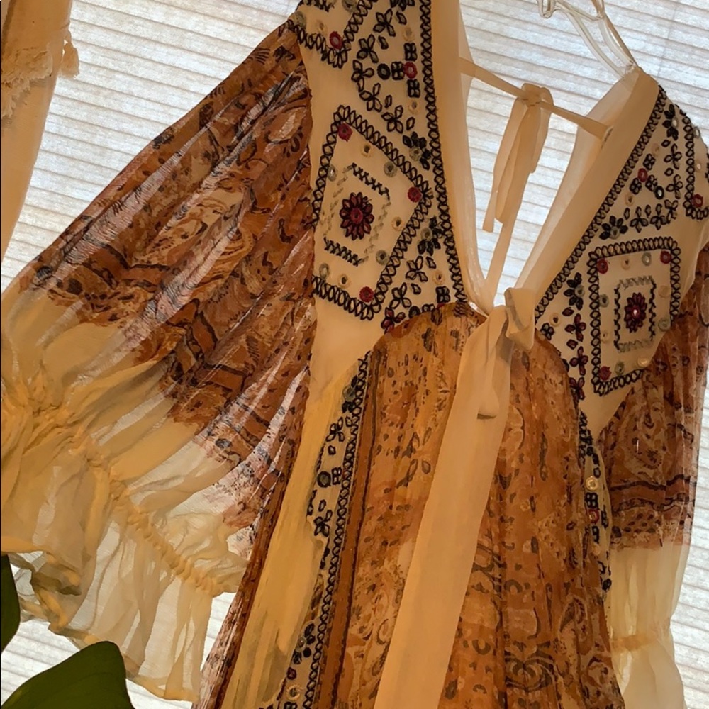 Beautiful free people jumpsuit with sleeves - Picture 2 of 5